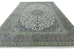 Vintage Cream Traditional  Floral 8X11 Kashan Persian Rug