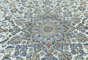 Vintage Cream Traditional  Floral 8X11 Kashan Persian Rug