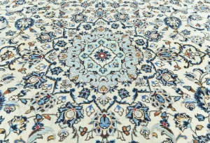 Vintage Cream Traditional  Floral 7X10 Kashan Persian Rug