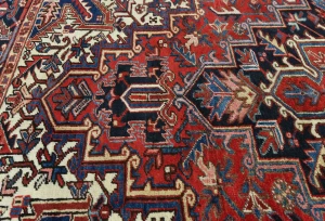 Vintage Red Floral 7X9 Heriz Persian Rug