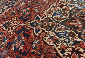 Semi Antique Red Floral 9'10X12'6 Bakhtiari Persian Rug