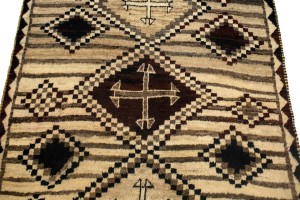 Vintage Beige Tribal 4X6 Shiraz Persian Rug