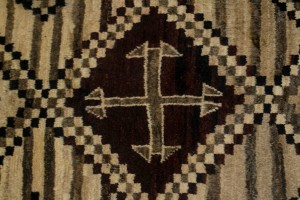 Vintage Beige Tribal 4X6 Shiraz Persian Rug