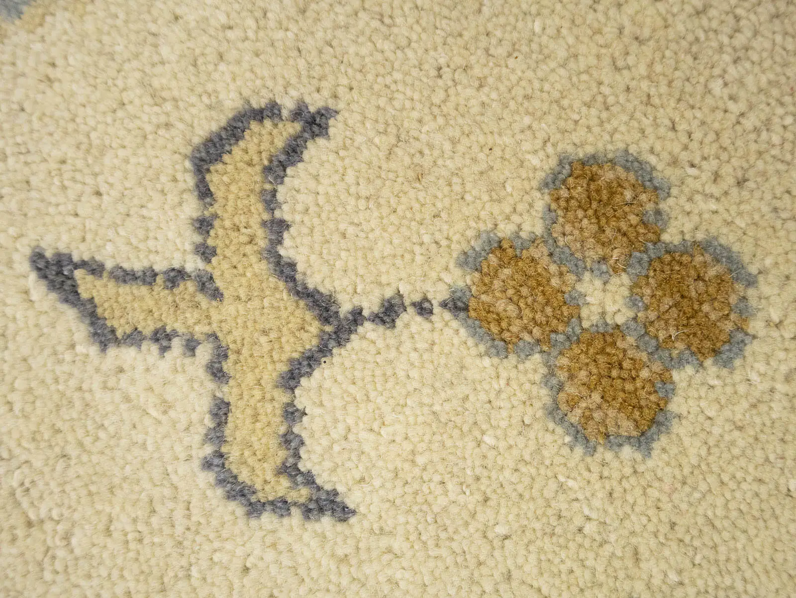 Ivory Floral Traditional 12x18 Oushak Oriental Rug