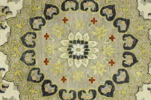 Ivory Traditional Floral 10x14 chobi Oriental Rug