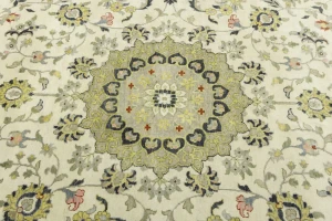 Ivory Traditional Floral 10x14 chobi Oriental Rug