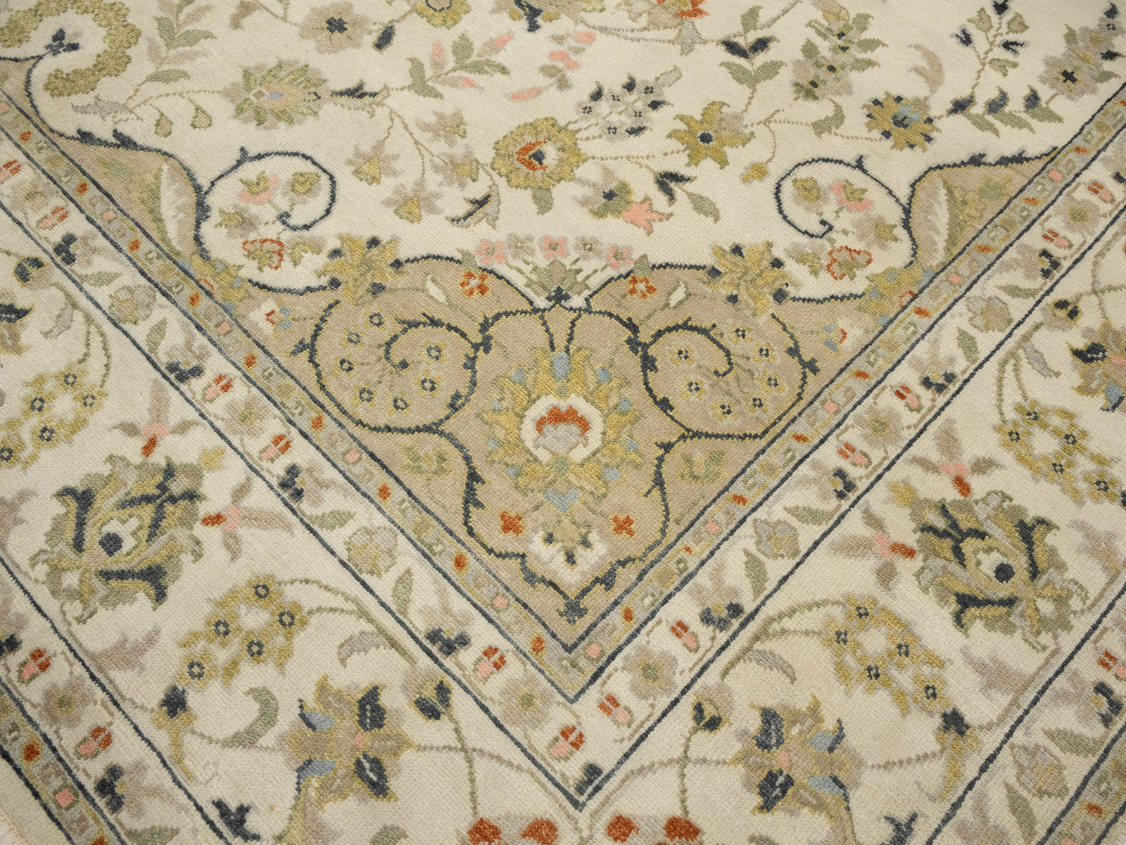 Ivory Traditional Floral 9x12 chobi Oriental Rug