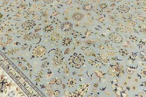 Light Blue Floral 10x14 Indo-Nain Oriental Area Rug