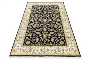 Dark Navy Floral 6X9 Indo-Nain Oriental Rug