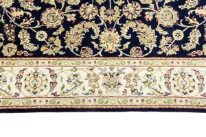 Dark Navy Floral 6X9 Indo-Nain Oriental Rug