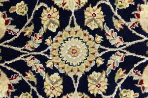 Dark Navy Floral 6X9 Indo-Nain Oriental Rug