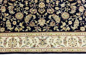 Dark Navy Floral Traditional 5X8 Indo-Nain Oriental Rug