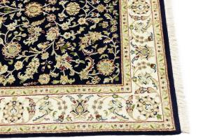 Dark Navy Floral Traditional 5X8 Indo-Nain Oriental Rug