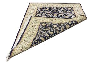 Dark Navy Floral Traditional 5X8 Indo-Nain Oriental Rug