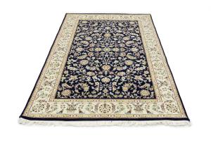 Dark Navy Floral Traditional 5X8 Indo-Nain Oriental Rug