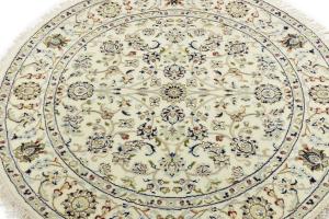 Cream Floral Traditional 4X4 Indo-Nain Oriental Round Rug