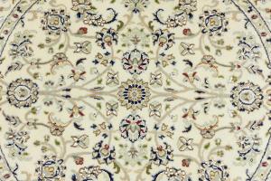Cream Floral Traditional 4X4 Indo-Nain Oriental Round Rug
