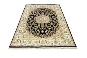 Dark Navy Floral 5'6X8 Indo-Nain Oriental Rug