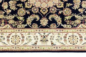 Dark Navy Floral 5'6X8 Indo-Nain Oriental Rug