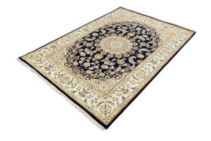 Dark Navy Floral 5'6X8 Indo-Nain Oriental Rug