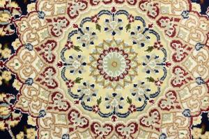Dark Navy Floral 5'6X8 Indo-Nain Oriental Rug