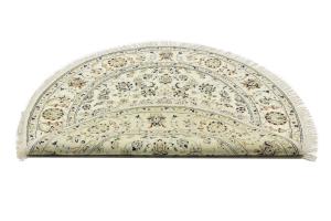 Cream Floral 5x5 Indo-Nain Oriental Round Rug