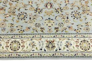 Light Blue Traditional Floral 5X8 Indo-Nain Oriental Rug
