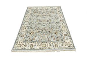 Light Blue Traditional Floral 5X8 Indo-Nain Oriental Rug