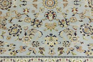 Light Blue Traditional Floral 5X8 Indo-Nain Oriental Rug