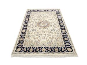 Ivory Floral 5x8 Indo-Nain Oriental Rug