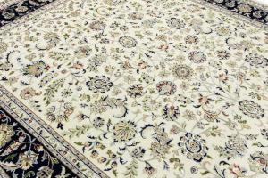 Cream Floral 9x12 Indo-Nain Oriental Rug