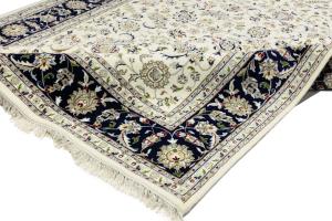 Cream Floral 9x12 Indo-Nain Oriental Rug
