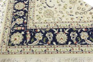 Cream Floral 9x12 Indo-Nain Oriental Rug