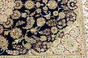 Dark Navy Floral Traditional 7X10 Indo-Nain Oriental Rug