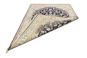Dark Navy Floral Traditional 7X10 Indo-Nain Oriental Rug