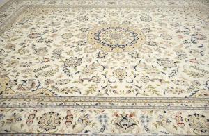 11'10 X 15'5 Hand Knotted Indo-Nain Floral Oriental Wool Rug