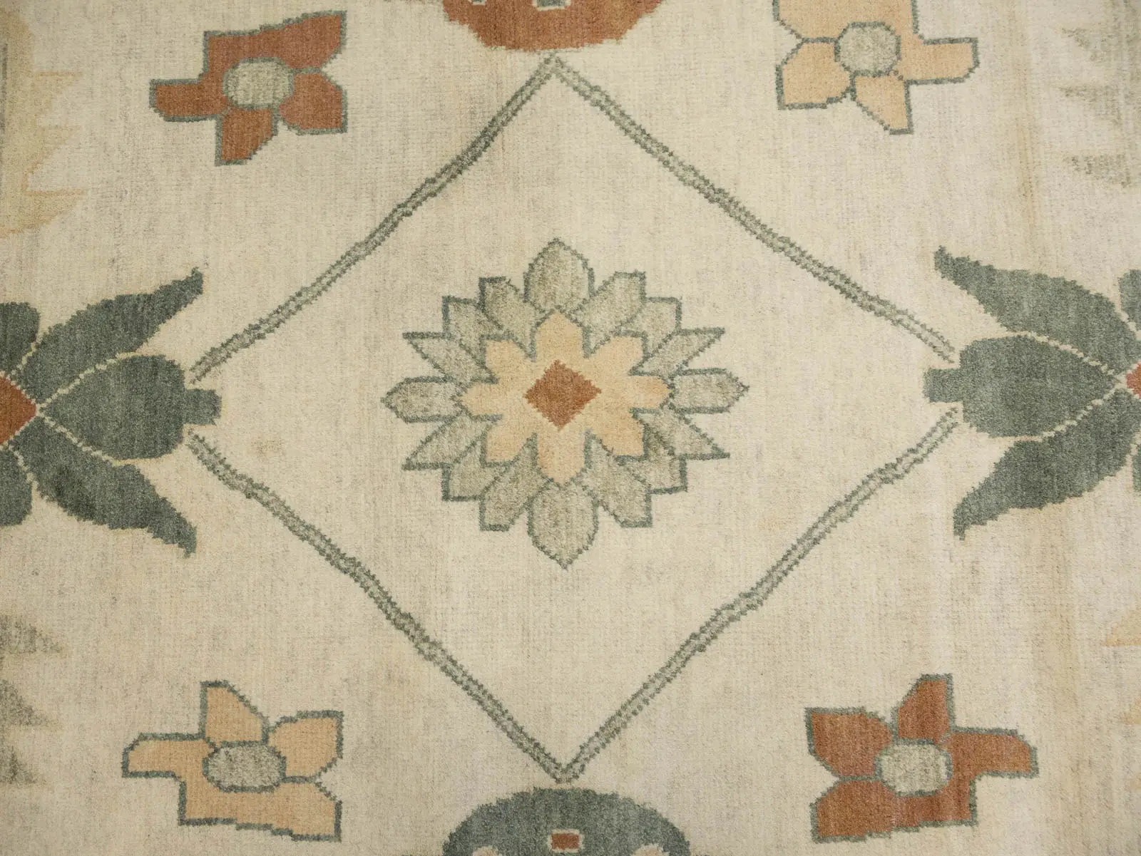 Beige Floral 13x21 Oushak Chobi Oriental Rug