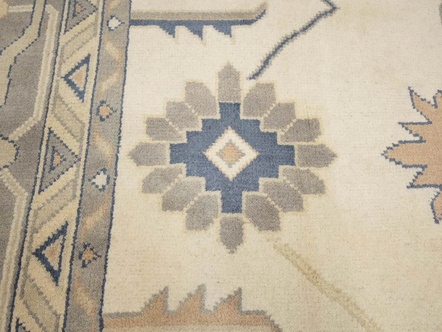 Muted Floral Colorfast 12x12 Oushak Chobi Oriental Square Rug