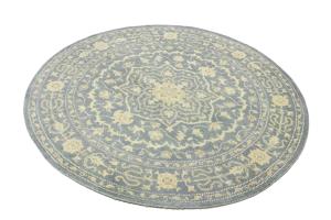 Muted Gray Floral 8X8 Transitional Oriental Round Rug