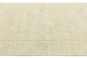 Muted Light Green Floral 5X8 Transitional Oriental Rug