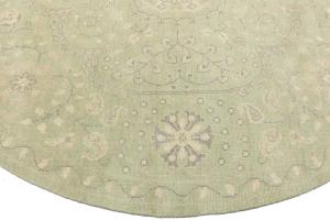 Muted Light Green Floral Transitional 8x8 Oriental Round Rug