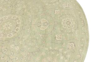 Muted Light Green Floral Transitional 8x8 Oriental Round Rug