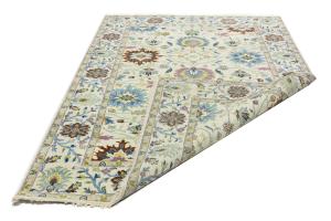 Cream Floral 6X9 Oushak Chobi Oriental Rug