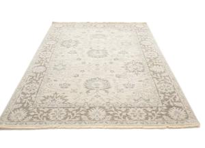 Muted Ivory Floral 6x9 Chobi Oriental Rug
