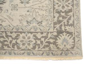 Muted Ivory Floral 6x9 Chobi Oriental Rug