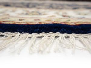 Dark Navy Floral Traditional 5X5 Indo-Nain Oriental Round Rug