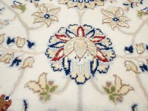 8'10 X 12'2 Indo-Nain Hand Knotted Floral Oriental Wool Rug