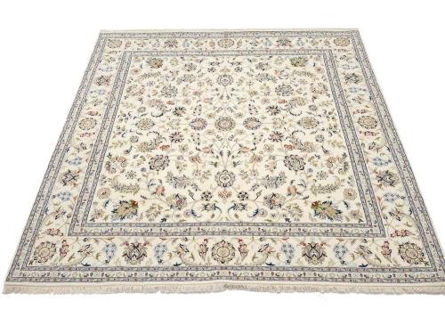 Cream Floral 8x8 Indo-Nain Oriental Square Rug