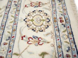 Cream Floral 8x8 Indo-Nain Oriental Square Rug