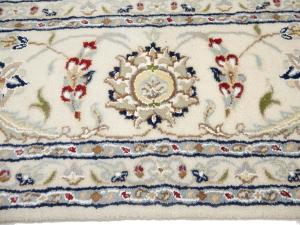 Cream Floral 8x8 Indo-Nain Oriental Square Rug